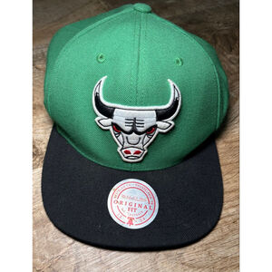 Mitchell & Ness Chicago Bulls Green Black Snapback Hat